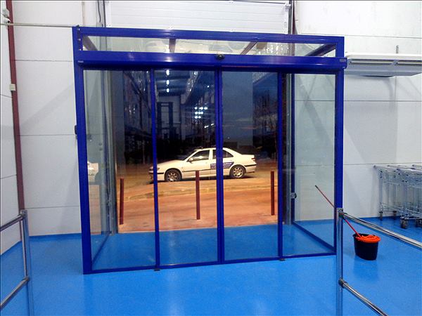 Cerramientos: trabajo de Puertas Autom&aacute;ticas La Mancha